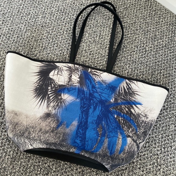 Kenzo tote bag🤍 - Picture 2 of 6